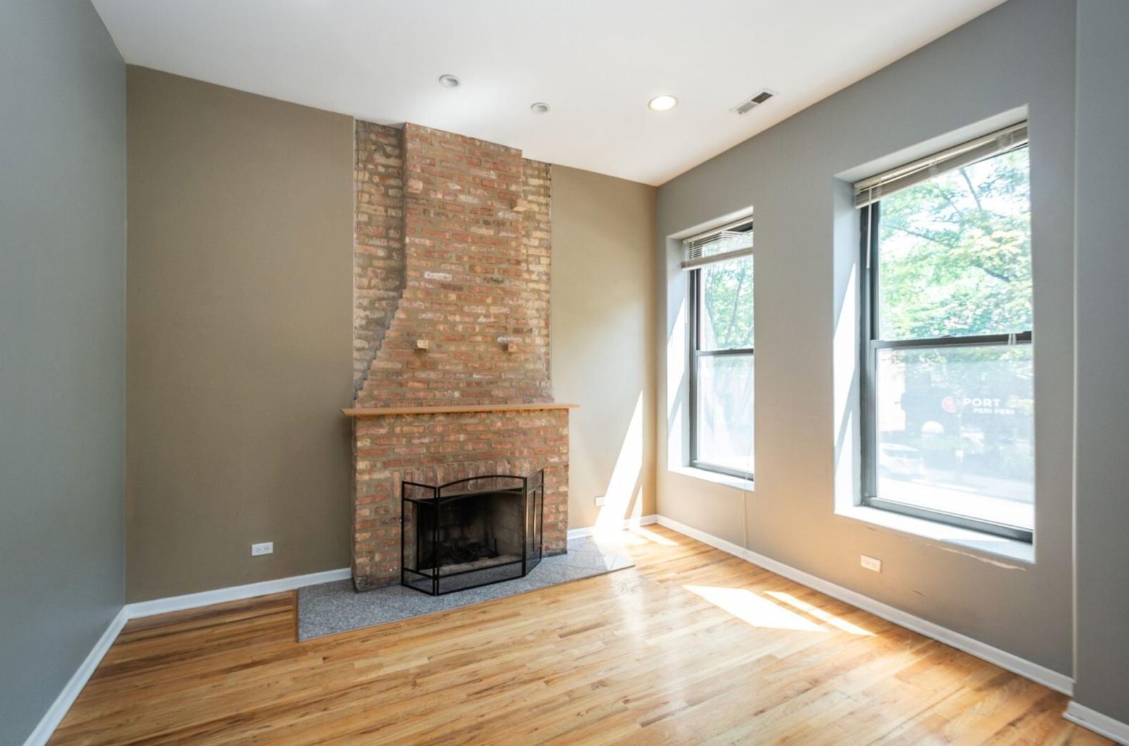 1422 W TAYLOR Street #2, Chicago, IL 60607