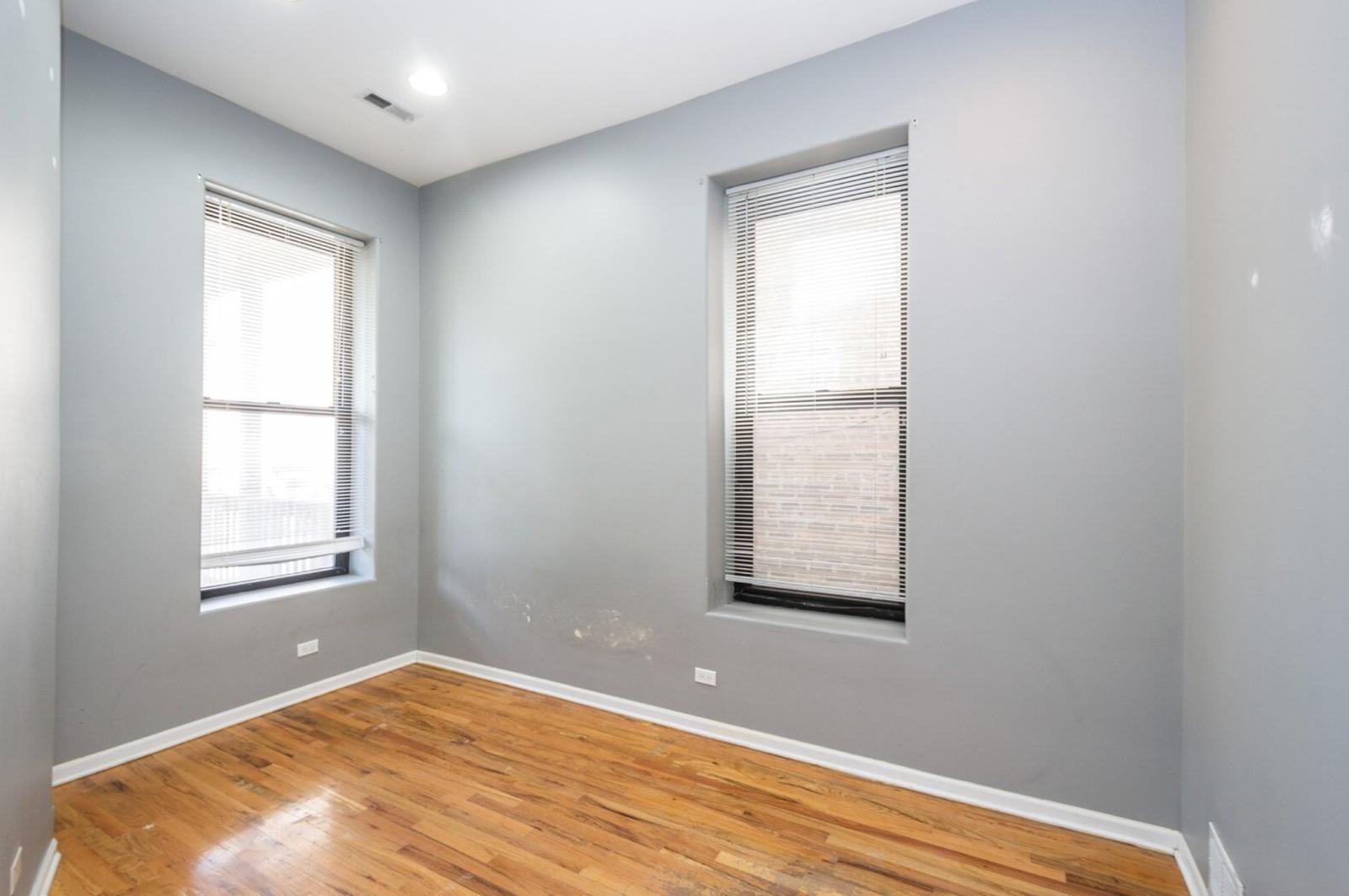 1422 W TAYLOR Street #2, Chicago, IL 60607