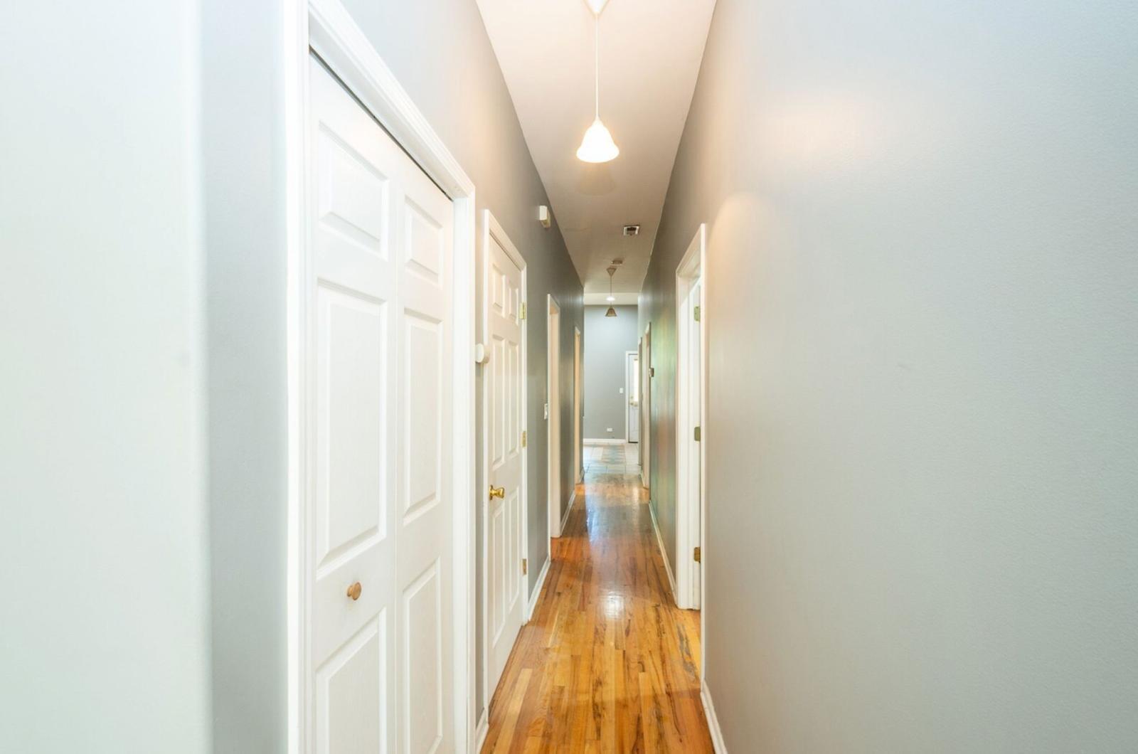 1422 W TAYLOR Street #2, Chicago, IL 60607