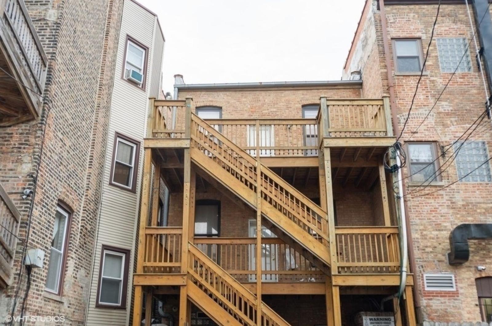 1422 W TAYLOR Street #2, Chicago, IL 60607
