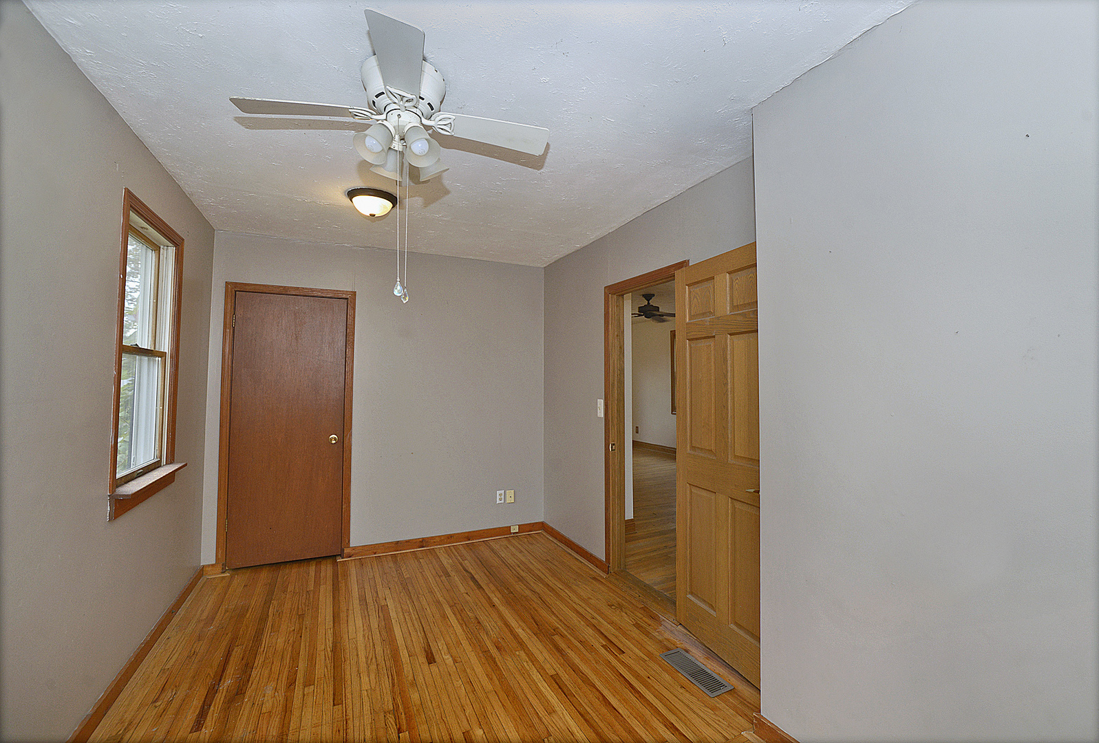 614 2nd Avenue, Ottawa, IL 61350