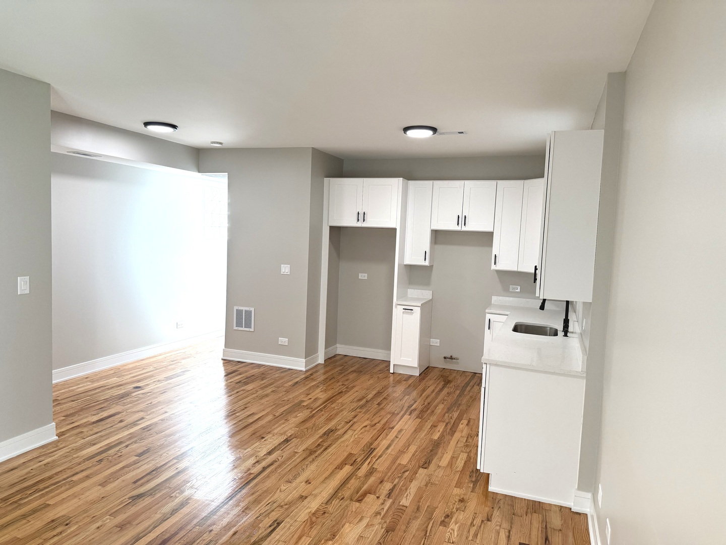 1440 S Kedvale Avenue, Chicago, IL 60623