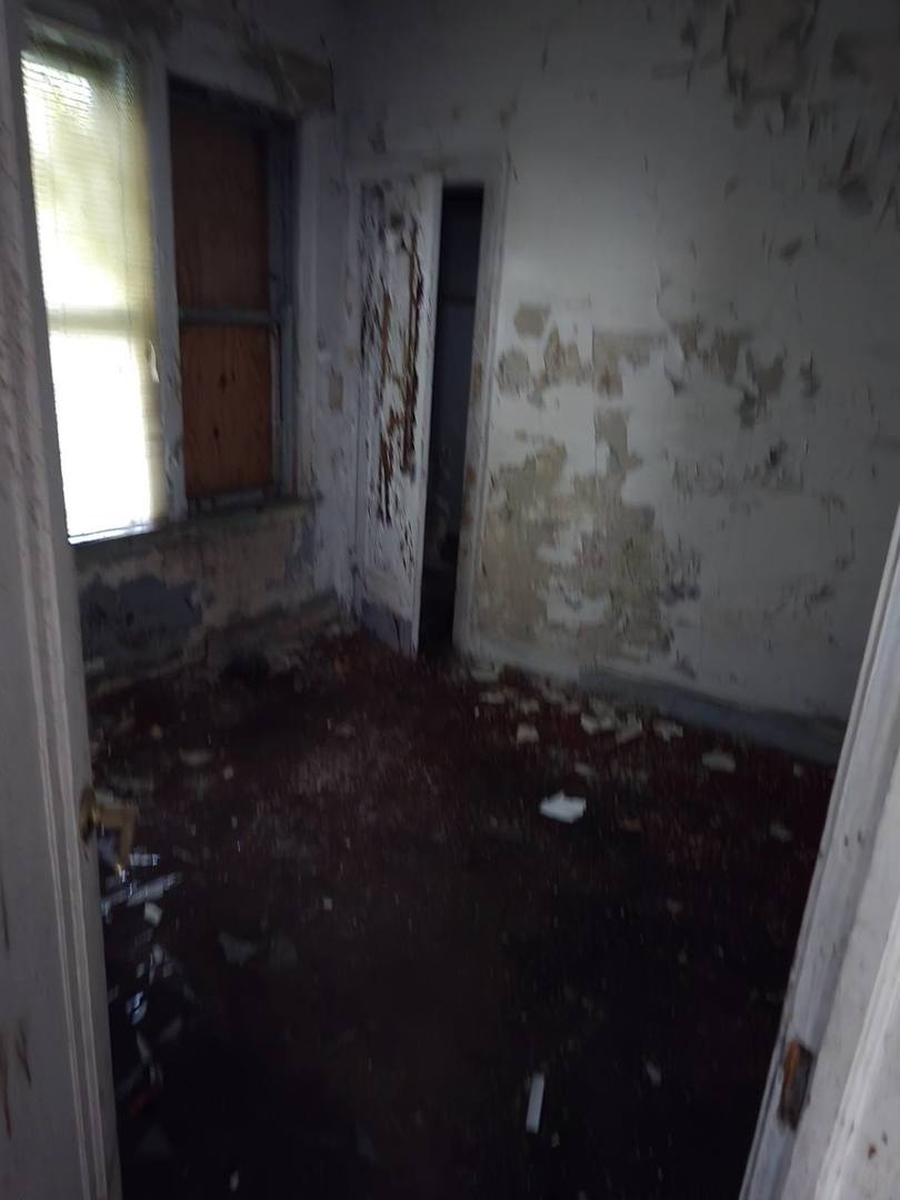 8350 S Green Street, Chicago, IL 60620