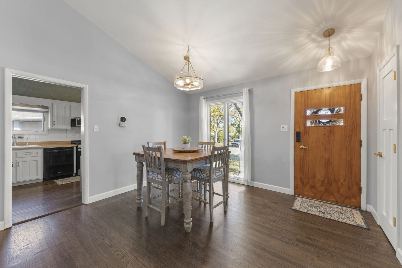 5924 Carpenter Street, Downers Grove, IL 60516