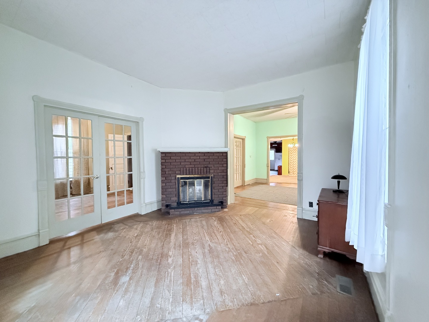 613 N Center Street, Clinton, IL 61727