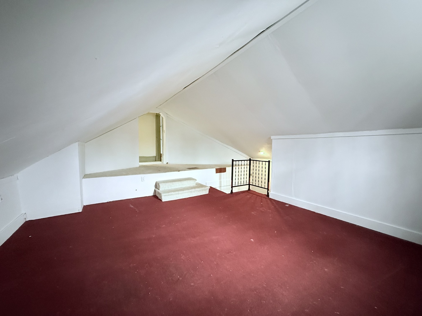 613 N Center Street, Clinton, IL 61727