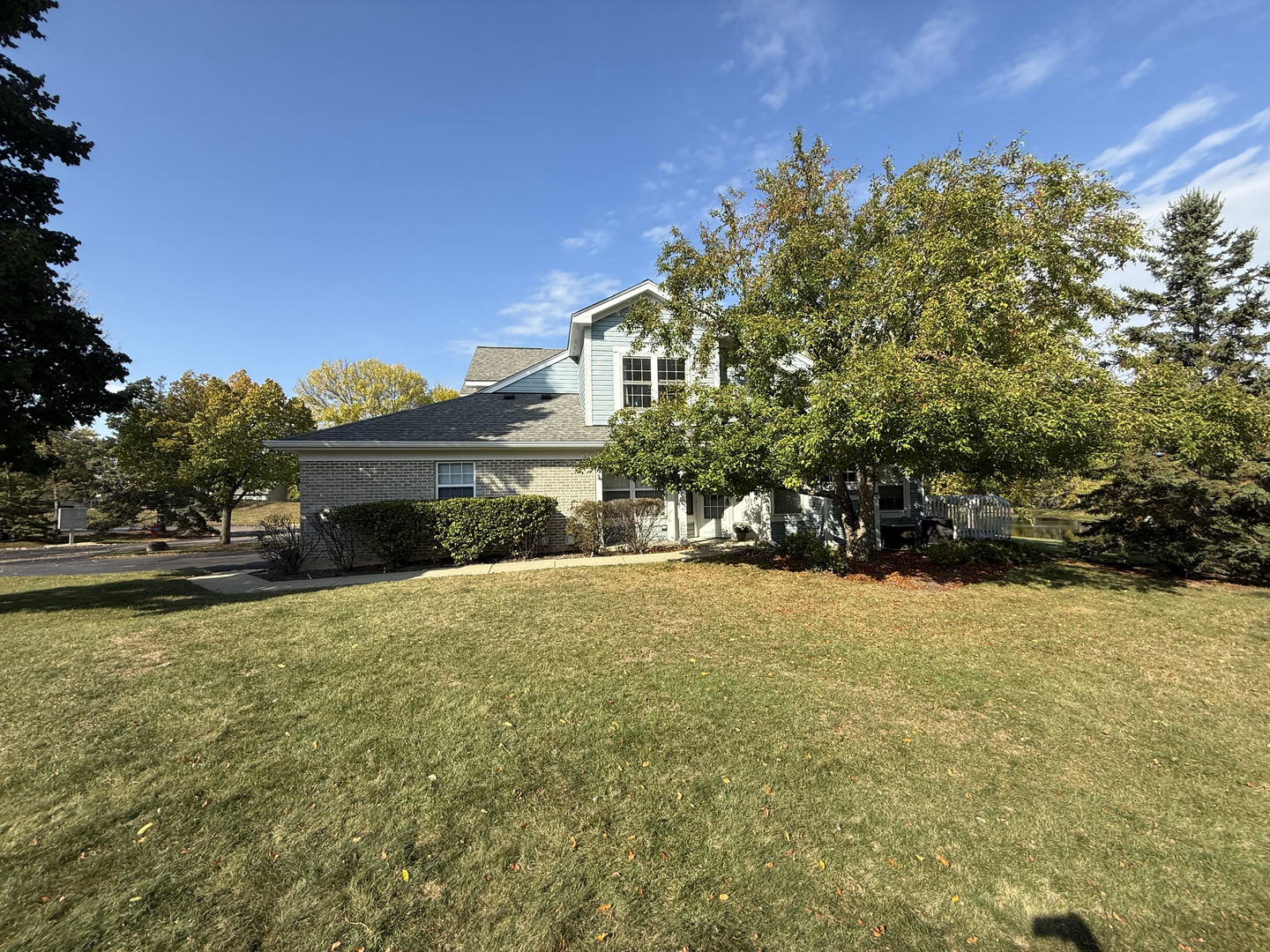 6720 E Monticello Court #14-A1, Gurnee, IL 60031