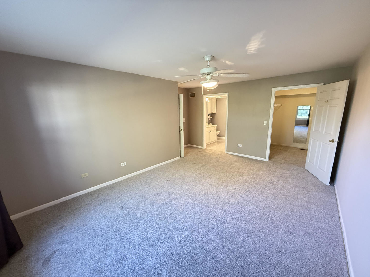 6720 E Monticello Court #14-A1, Gurnee, IL 60031