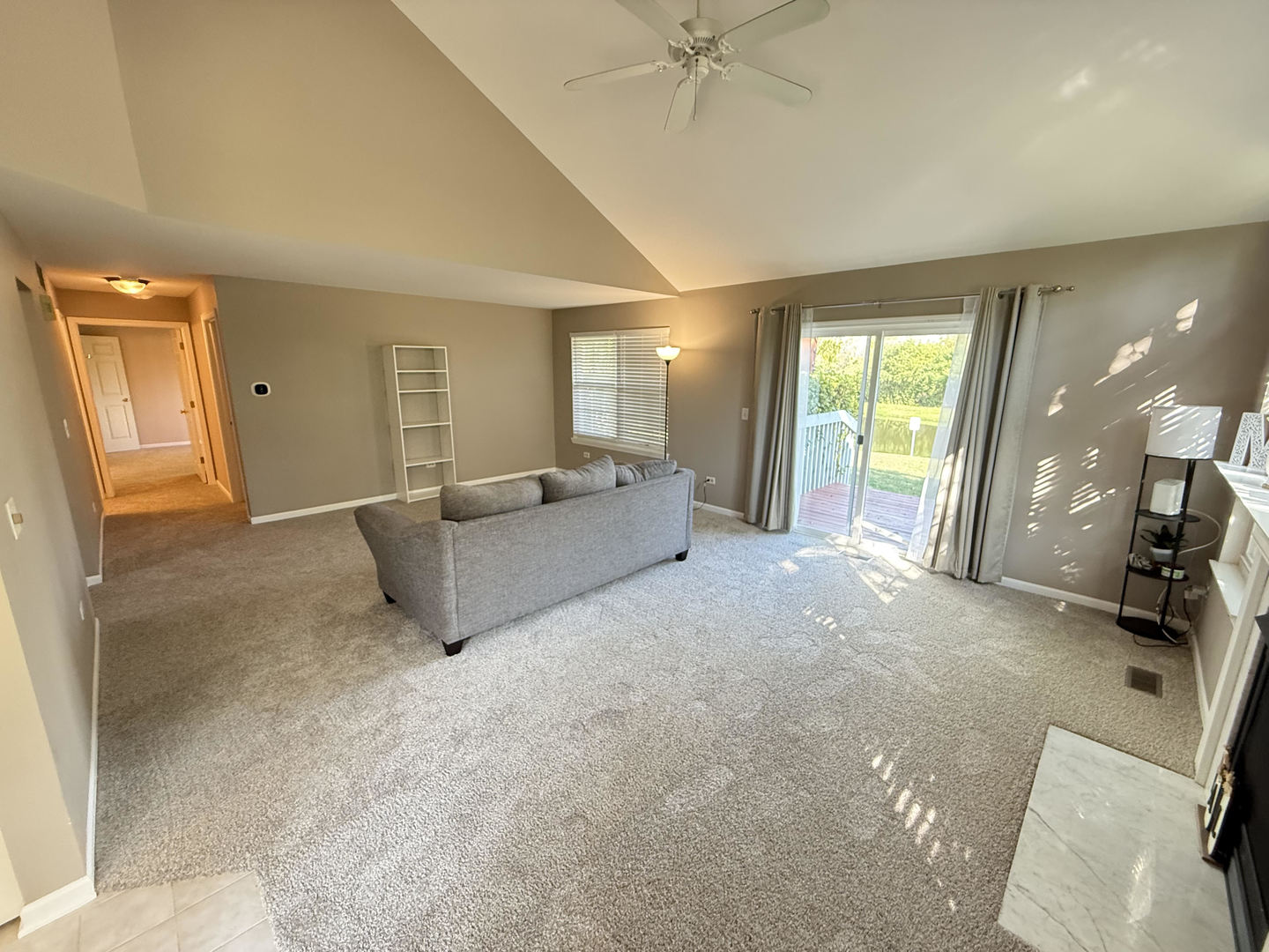 6720 E Monticello Court #14-A1, Gurnee, IL 60031