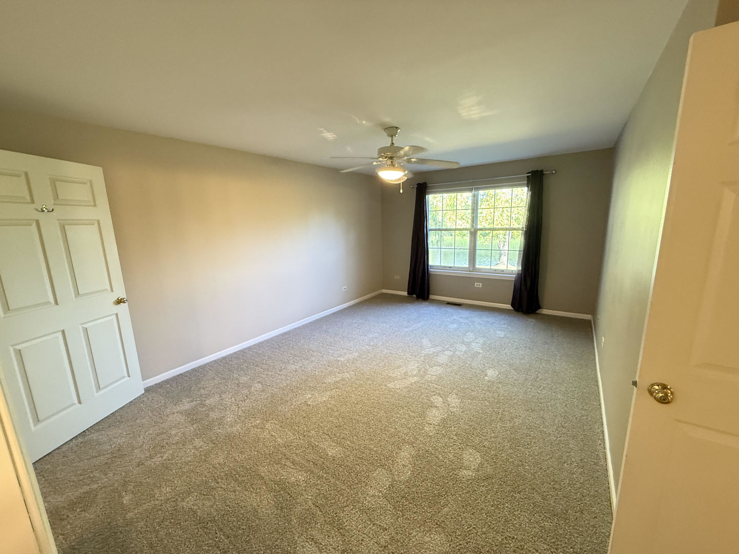 6720 E Monticello Court #14-A1, Gurnee, IL 60031