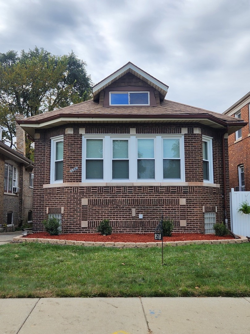 8518 S Dante Avenue, Chicago, IL 60619
