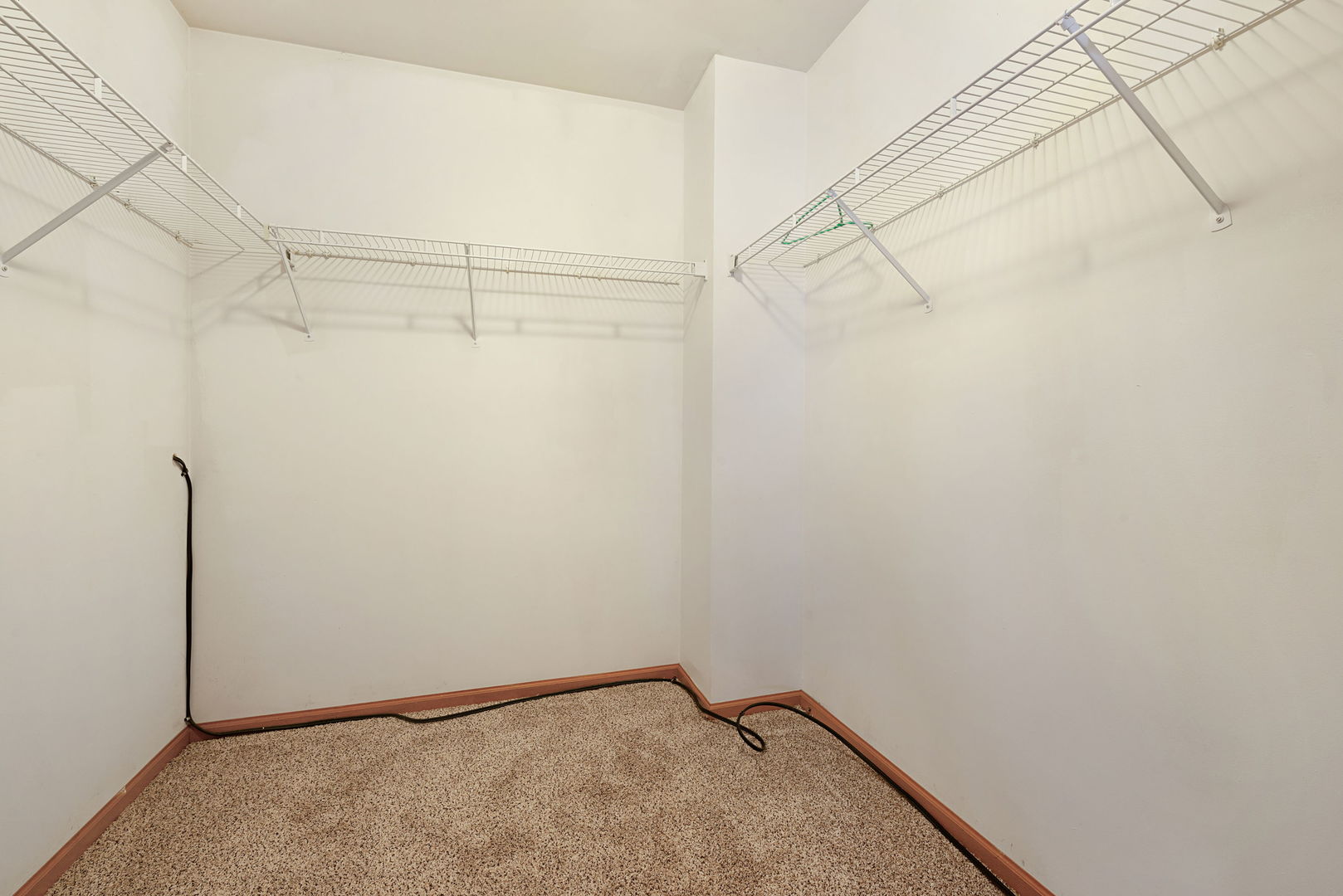 1911 MAYAN Court #1911, Joliet, IL 60435