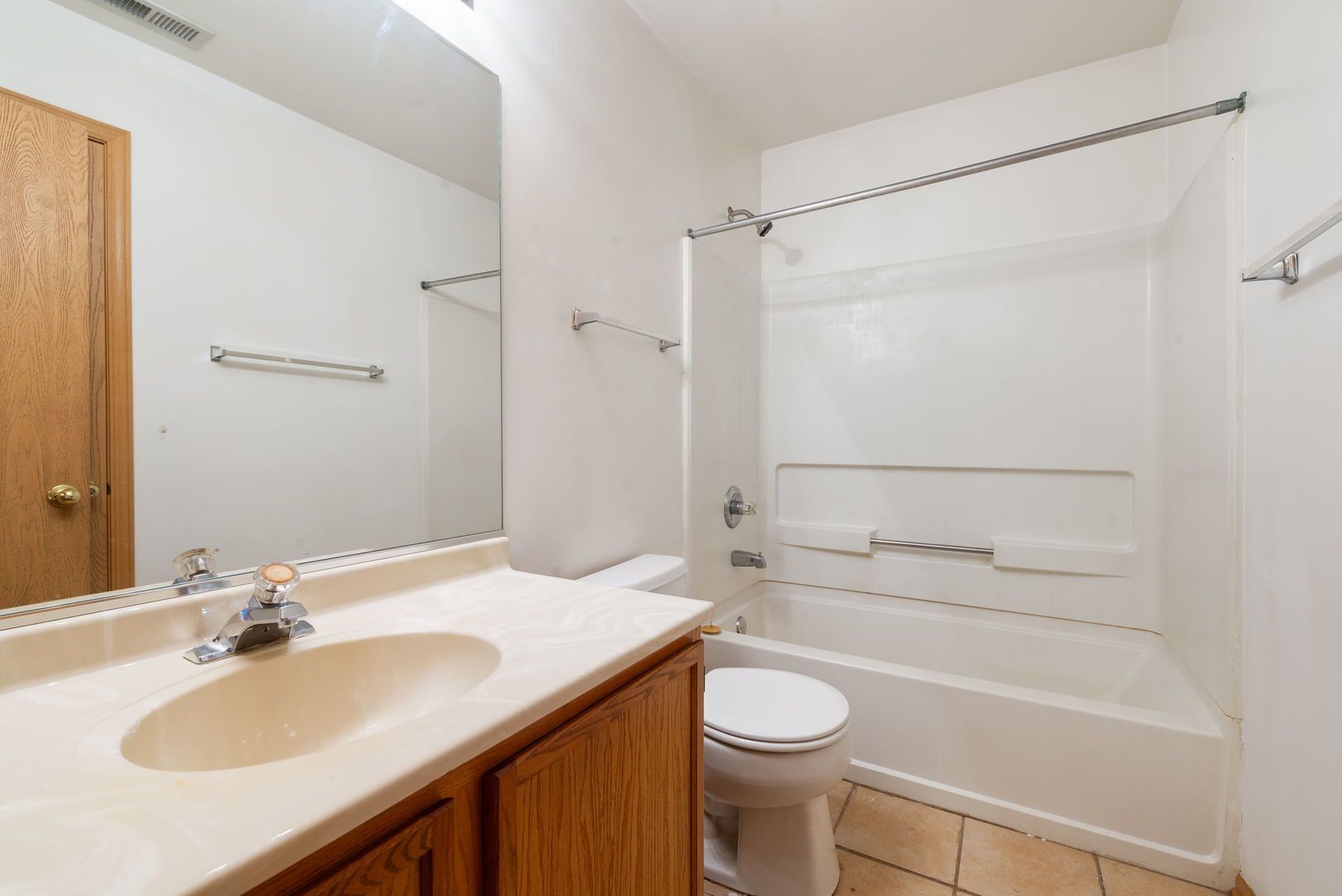 1911 MAYAN Court #1911, Joliet, IL 60435