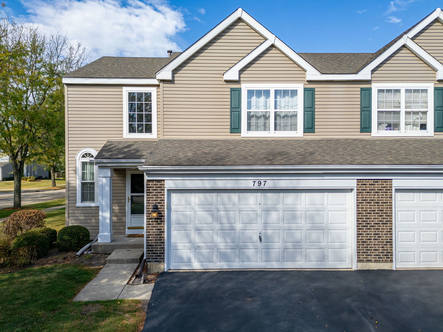 797 Silk Oak Lane #797, Crystal Lake, IL 60014