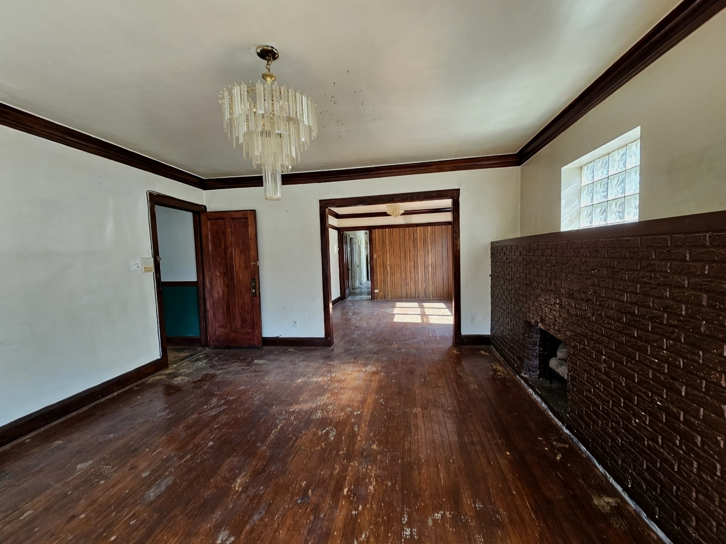 1411 N Latrobe Avenue, Chicago, IL 60651
