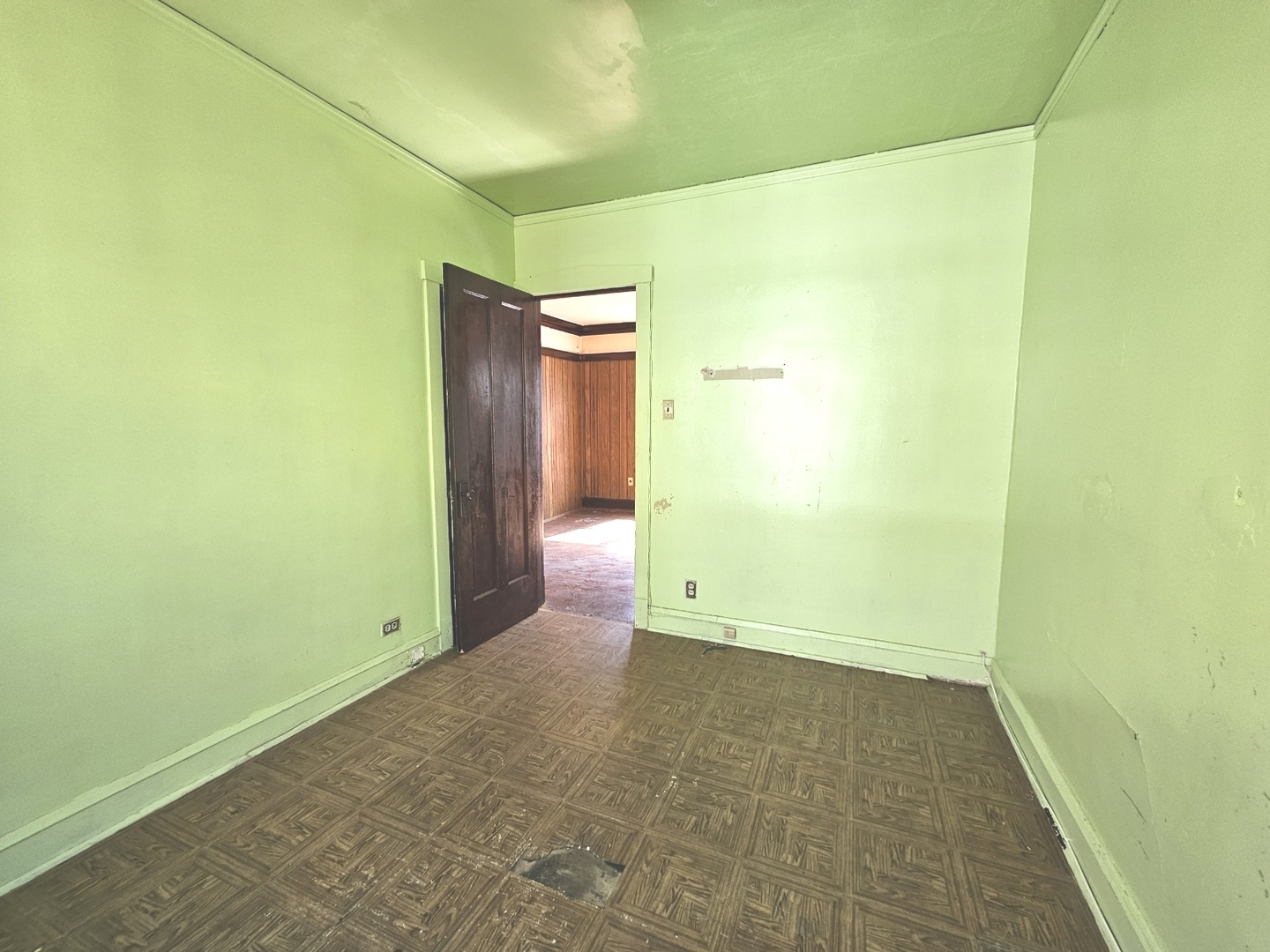 1411 N Latrobe Avenue, Chicago, IL 60651