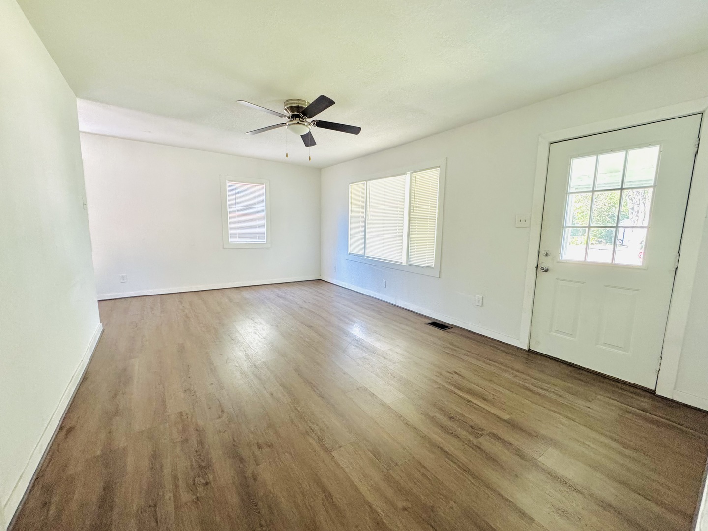 304 Louis Road, Joliet, IL 60433