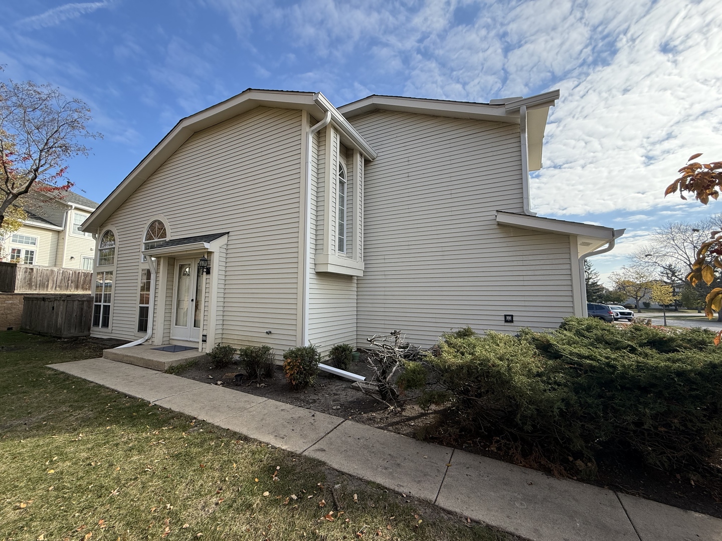 612 Newbury Lane, Schaumburg, IL 60173