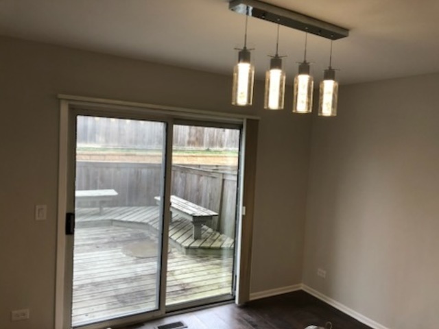 612 Newbury Lane, Schaumburg, IL 60173