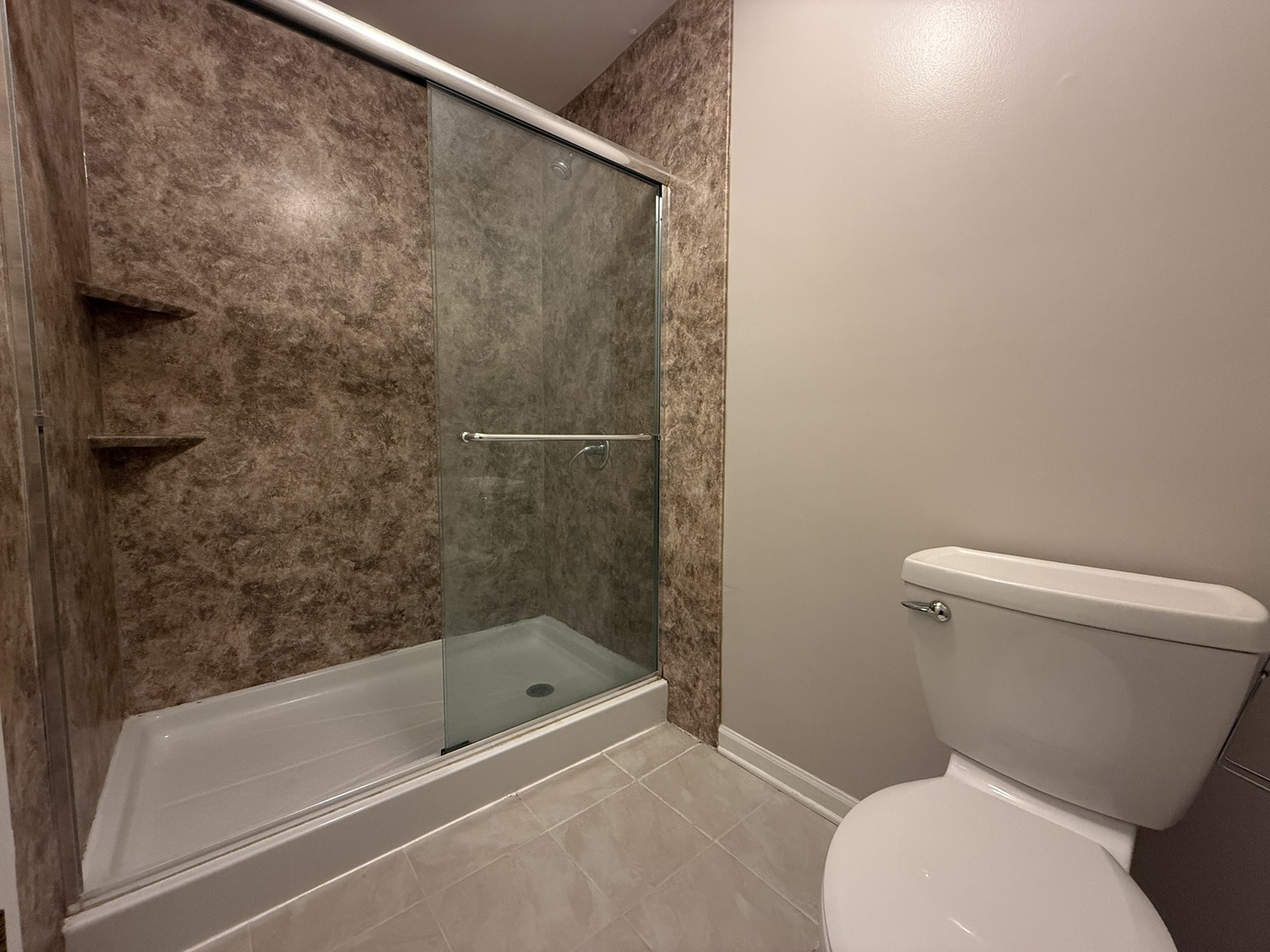 612 Newbury Lane, Schaumburg, IL 60173