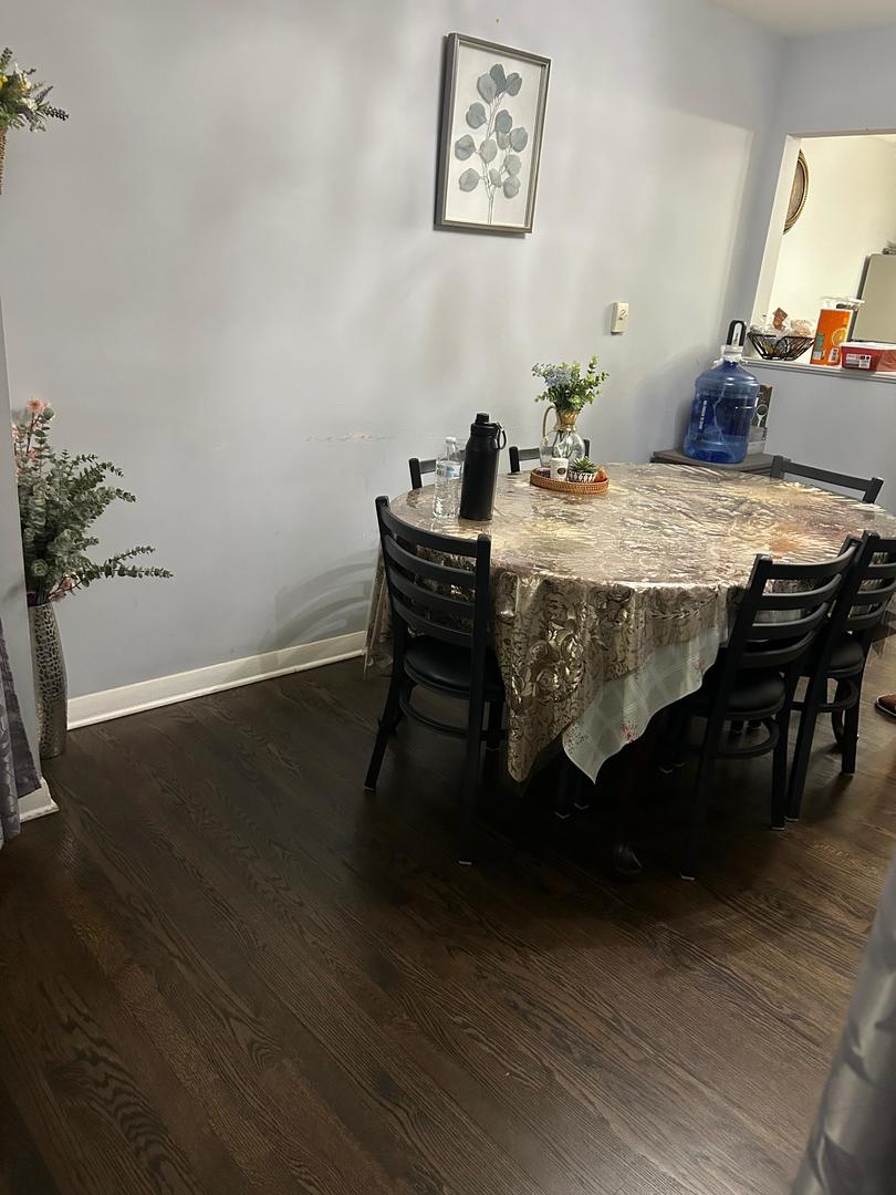 8847 La Crosse Avenue #204, Skokie, IL 60077