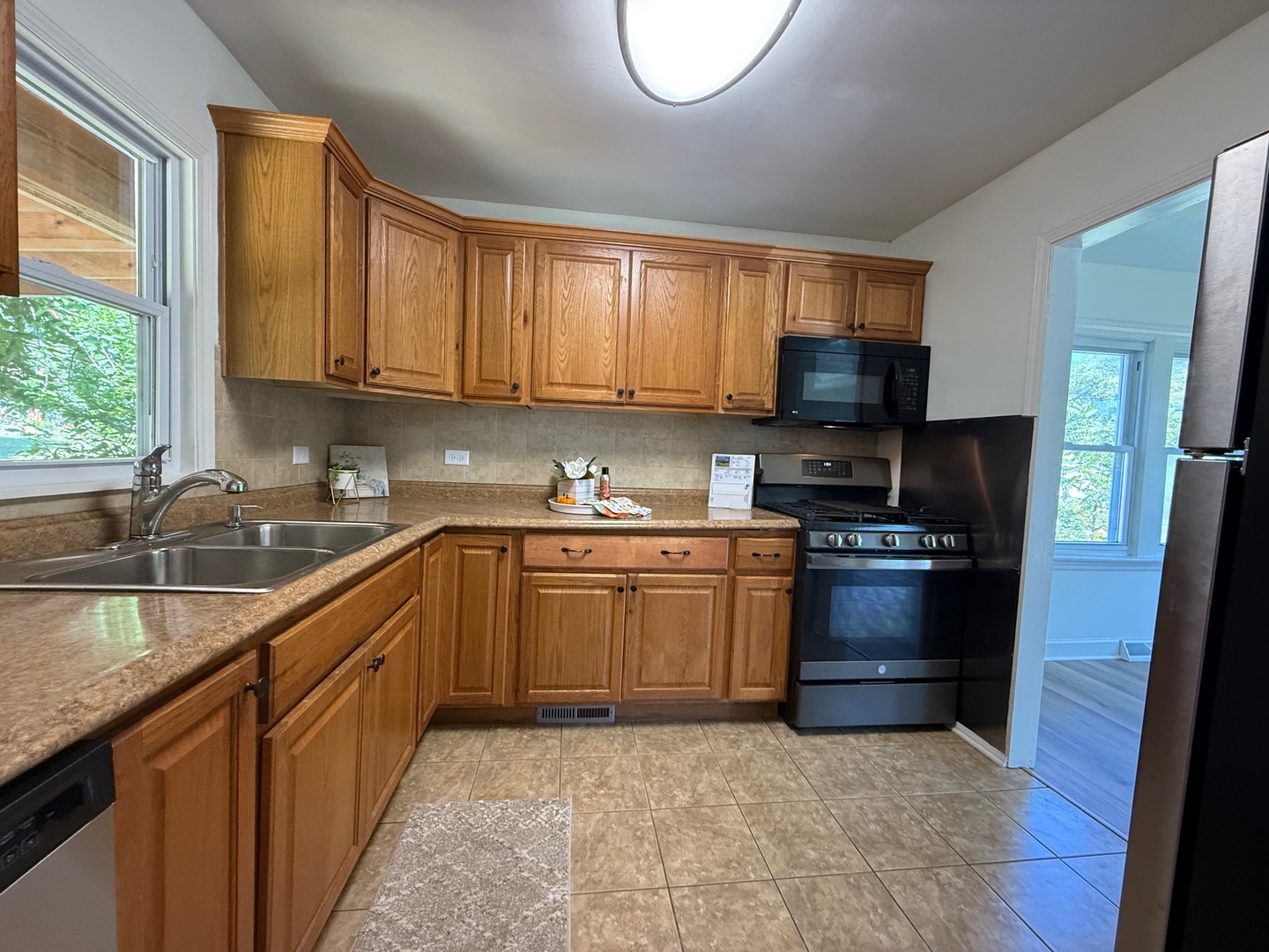 1724 Lotus Drive, Round Lake Heights, IL 60073