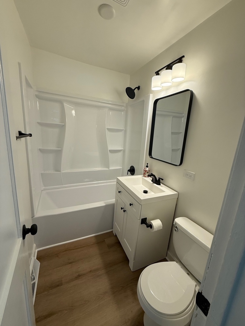 1724 Lotus Drive, Round Lake Heights, IL 60073