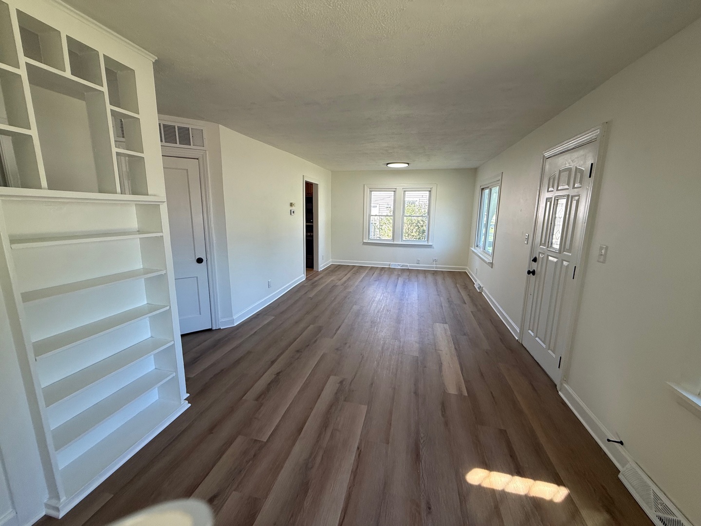 1724 Lotus Drive, Round Lake Heights, IL 60073