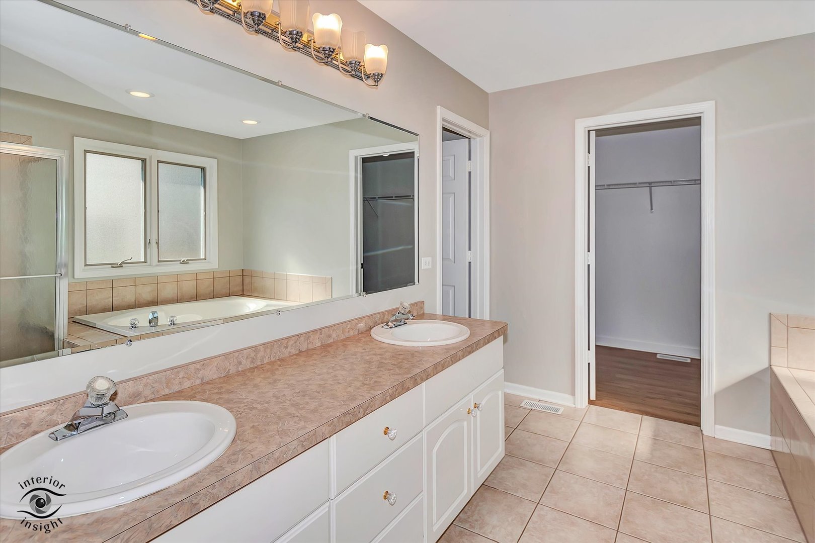 513 Pueblo Drive, New Lenox, IL 60451