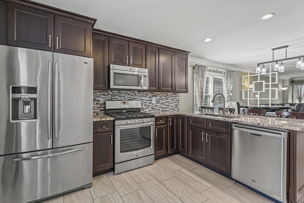 10207 S Keeler Avenue, Oak Lawn, IL 60453