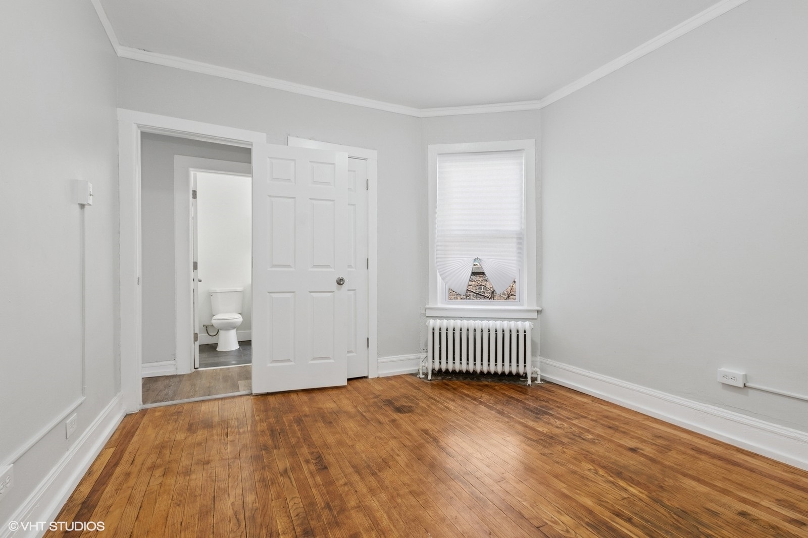 7440 S Ingleside Avenue, Chicago, IL 60619