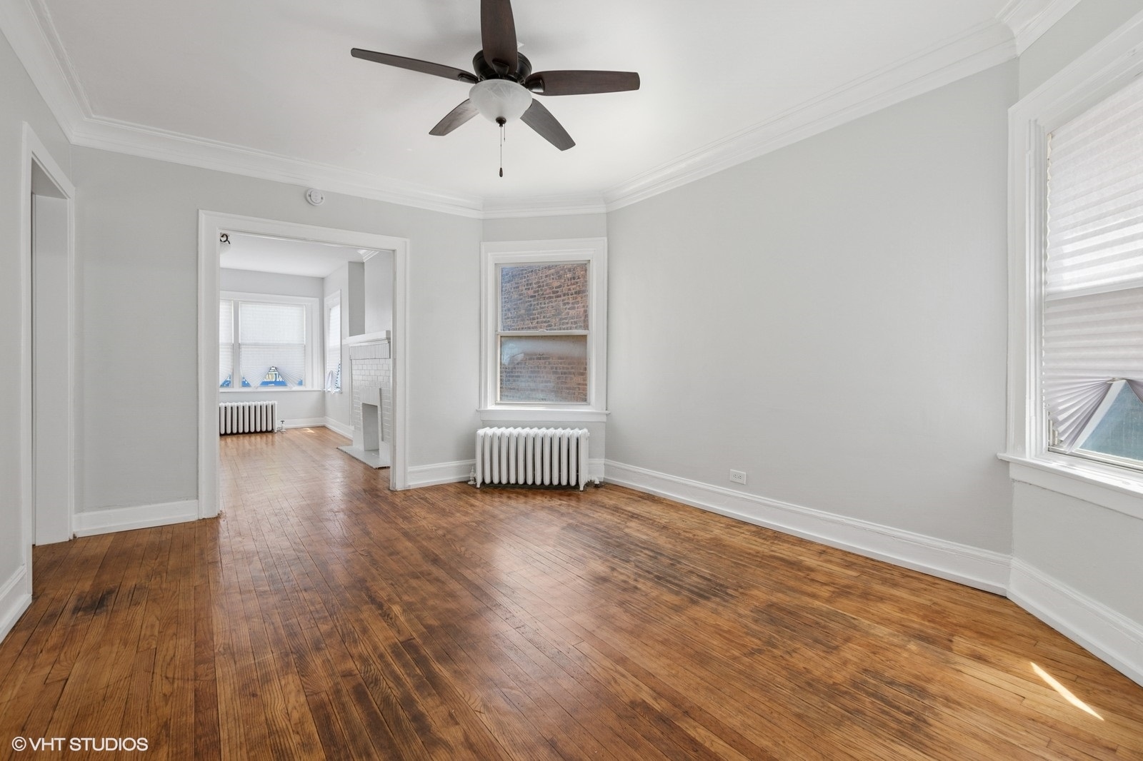 7440 S Ingleside Avenue, Chicago, IL 60619