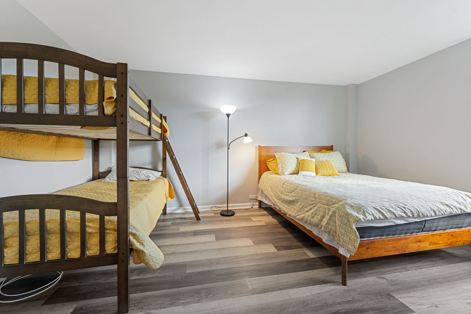 2941 S Michigan Avenue #407, Chicago, IL 60616