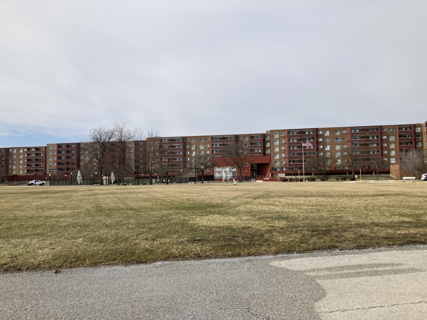 400 Park Avenue #411, Calumet City, IL 60409