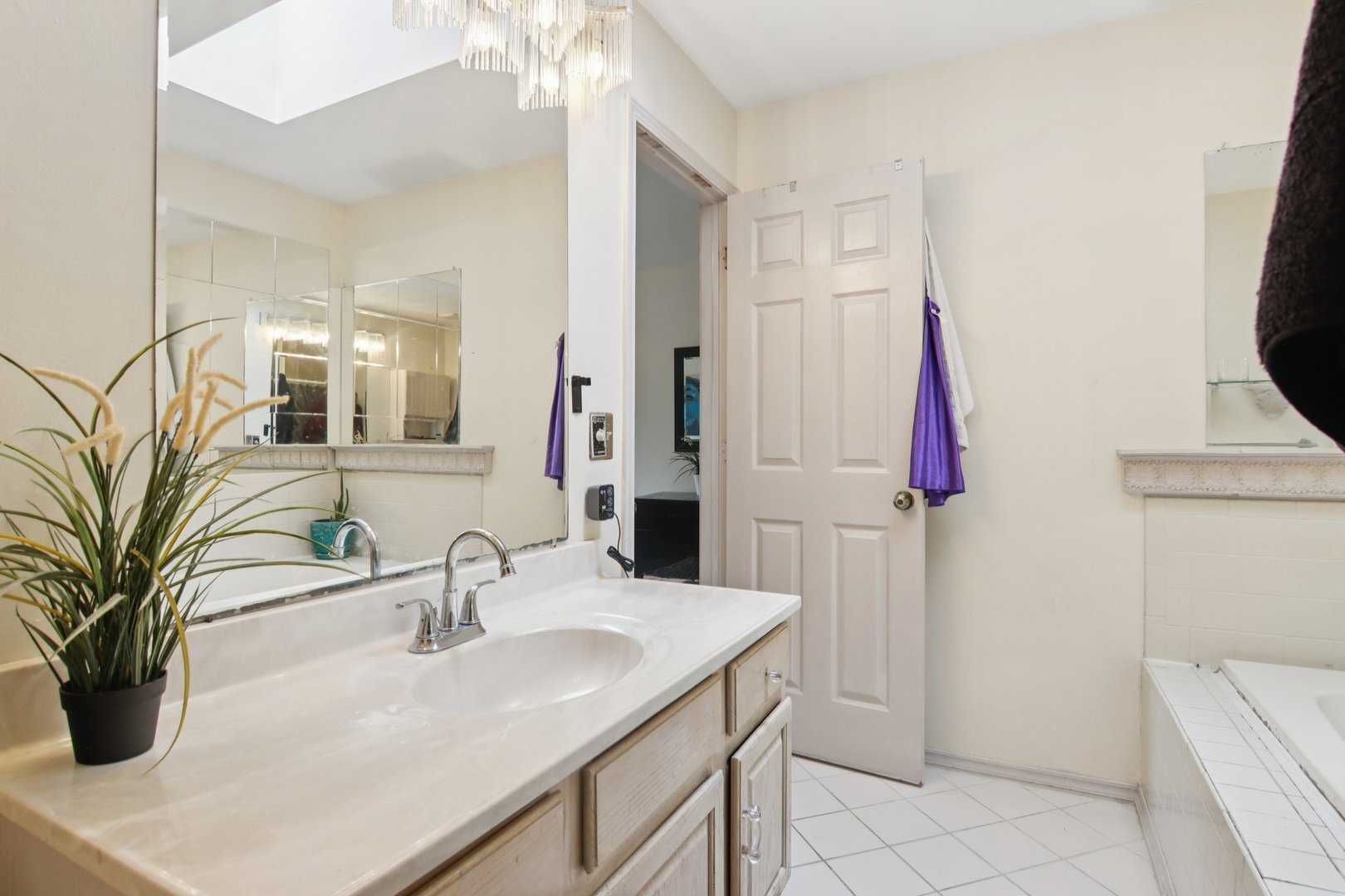 308 HOMEWOOD Drive, Bolingbrook, IL 60440