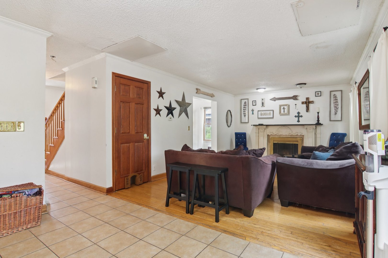 308 HOMEWOOD Drive, Bolingbrook, IL 60440