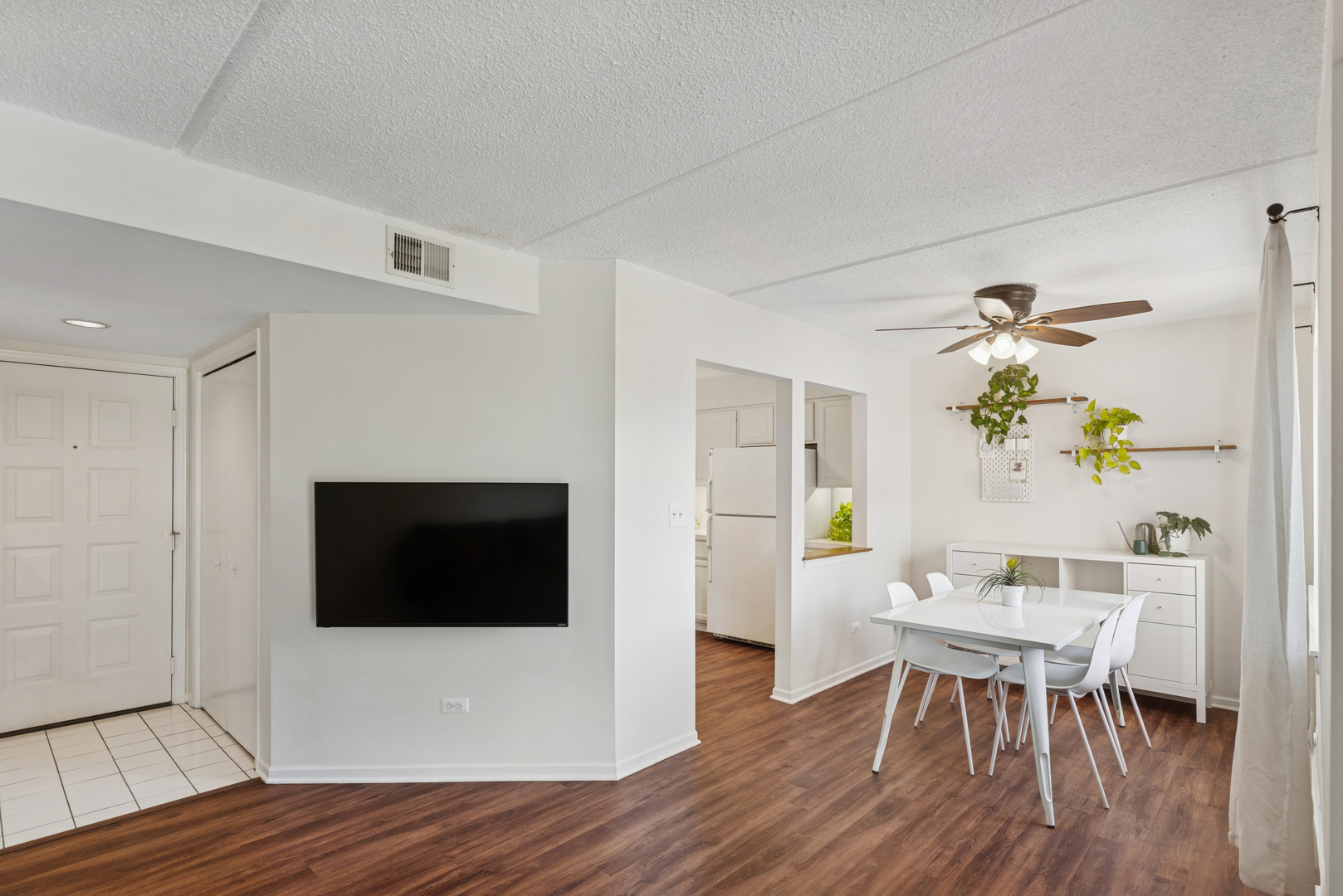 104 N Pine Avenue #505, Arlington Heights, IL 60004