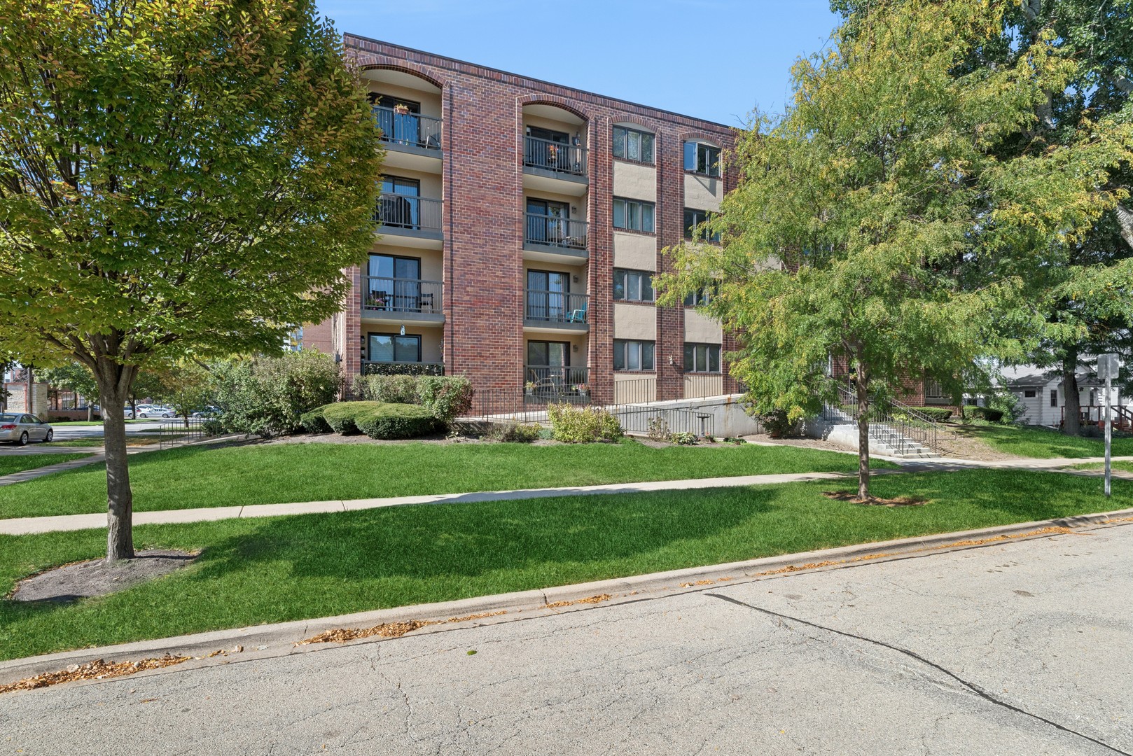 104 N Pine Avenue #505, Arlington Heights, IL 60004