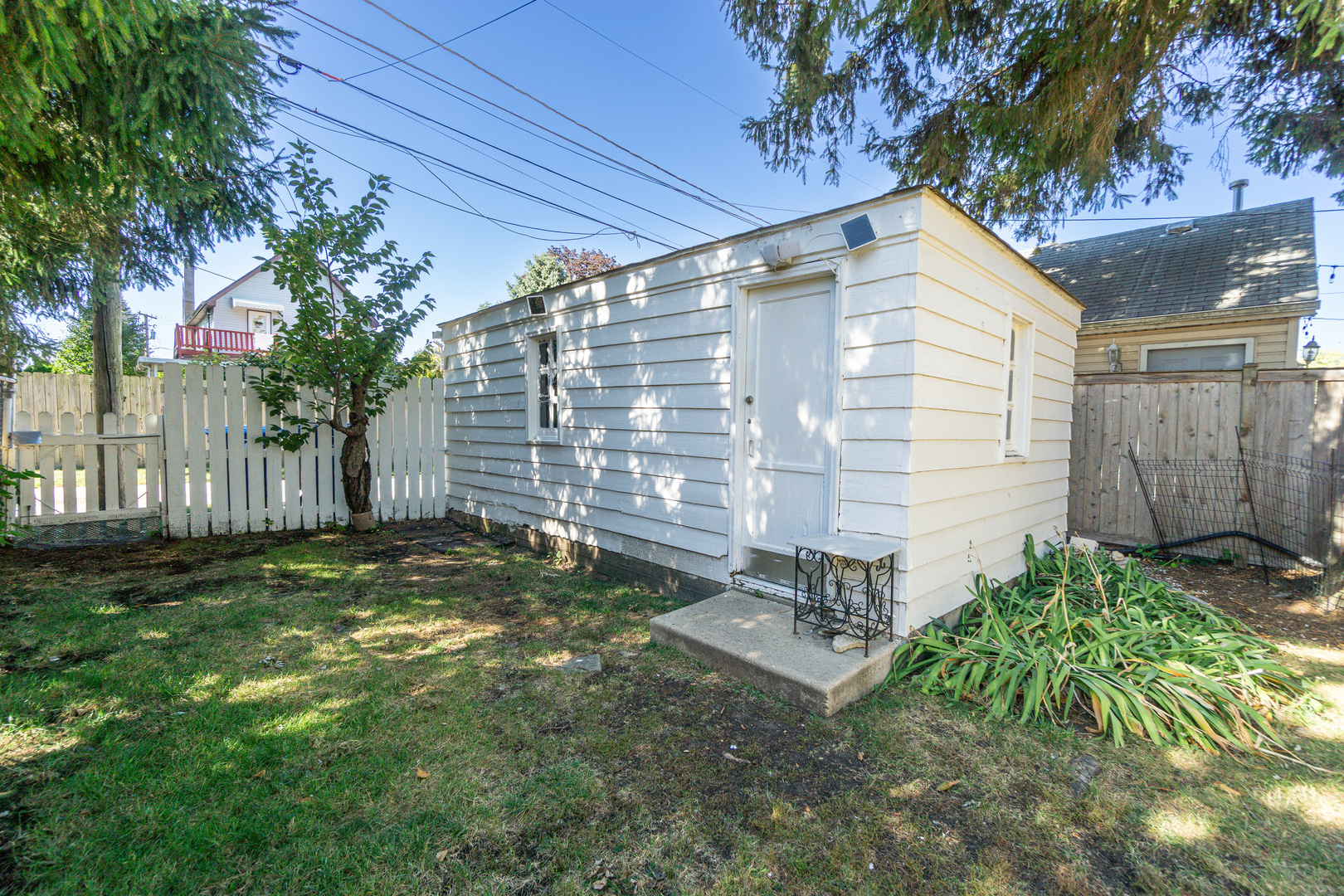 1844 Illinois Street, Des Plaines, IL 60018