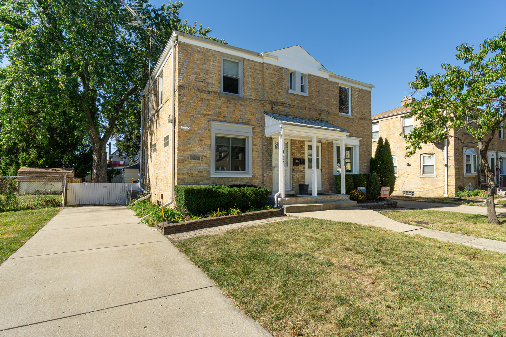 1844 Illinois Street, Des Plaines, IL 60018