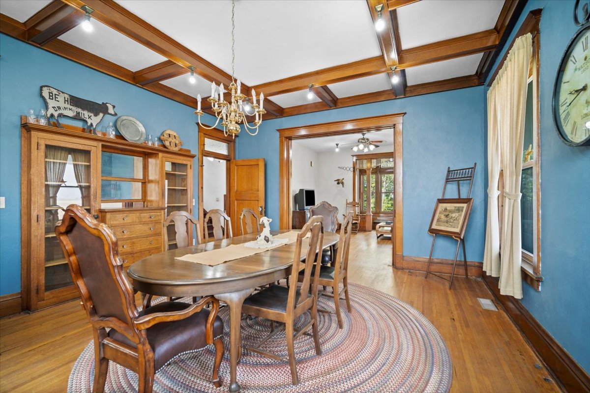 29758 N 2850 East Road, Chenoa, IL 61726