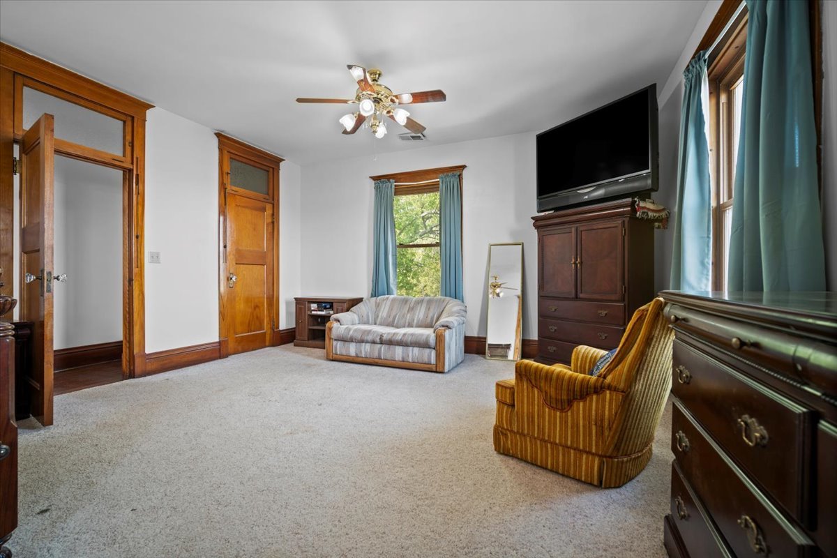 29758 N 2850 East Road, Chenoa, IL 61726