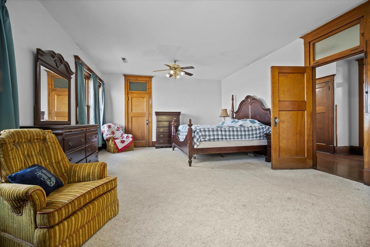 29758 N 2850 East Road, Chenoa, IL 61726