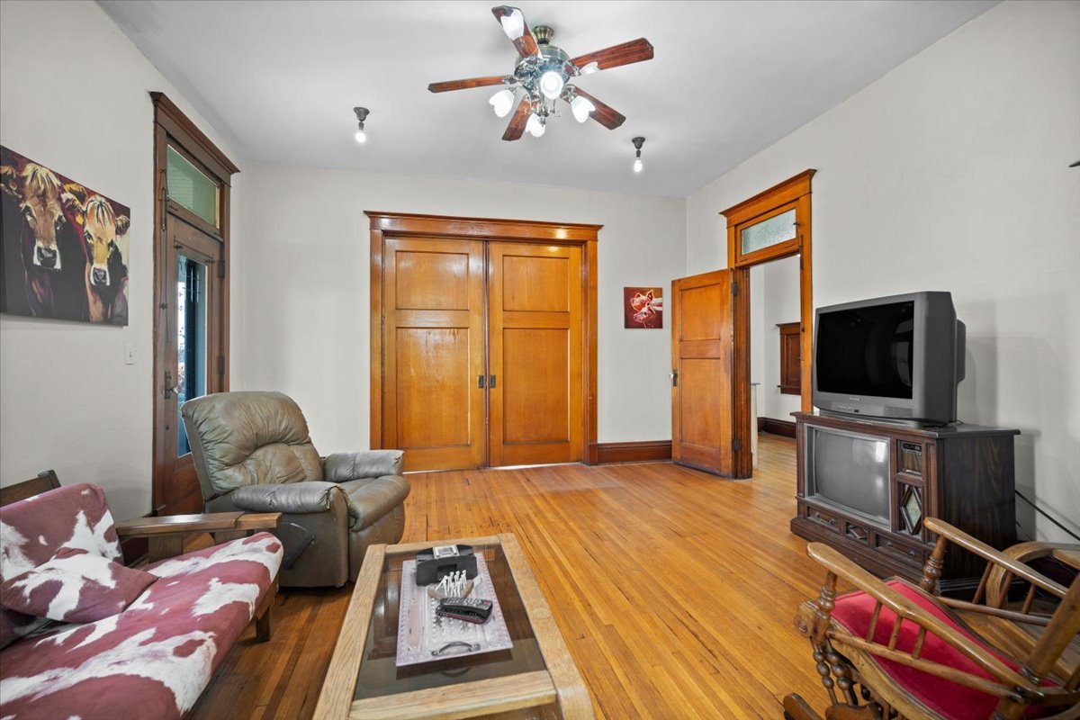 29758 N 2850 East Road, Chenoa, IL 61726