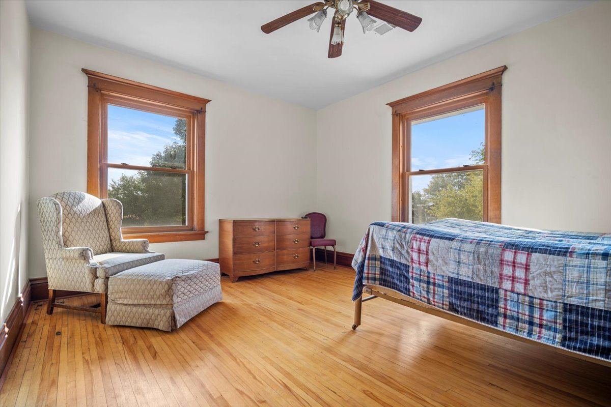 29758 N 2850 East Road, Chenoa, IL 61726