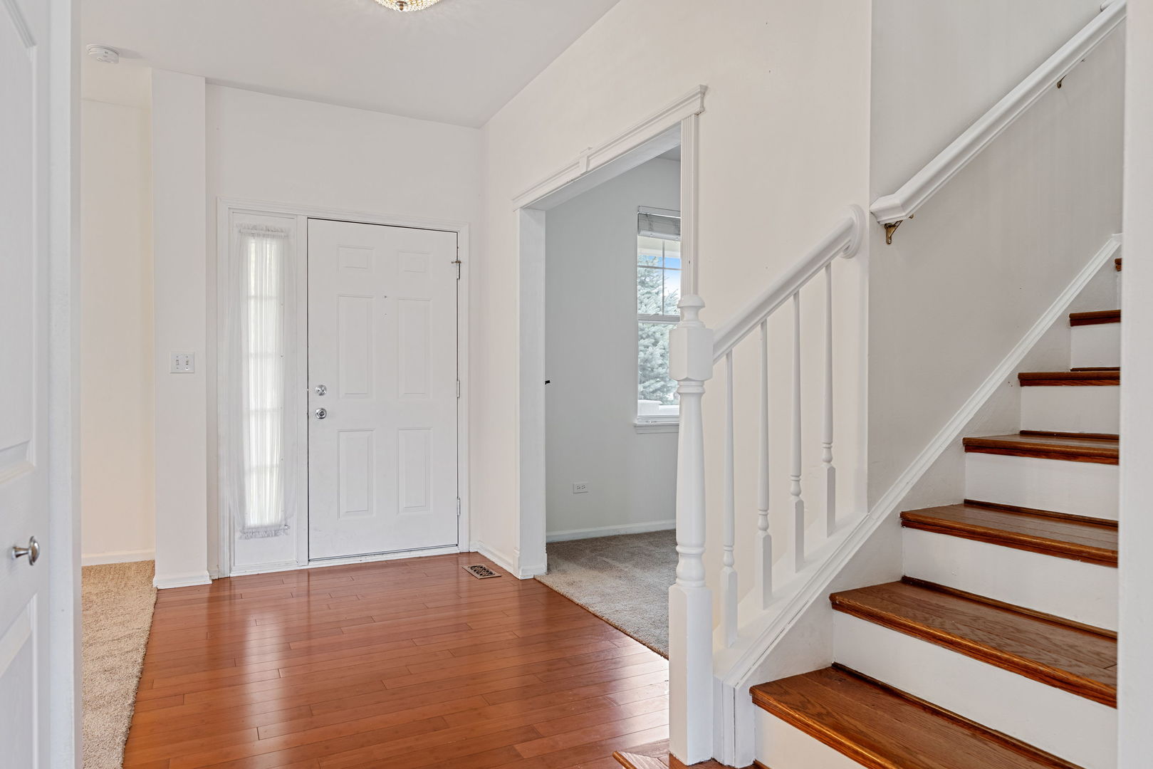 2417 Geneva Lane, Montgomery, IL 60538