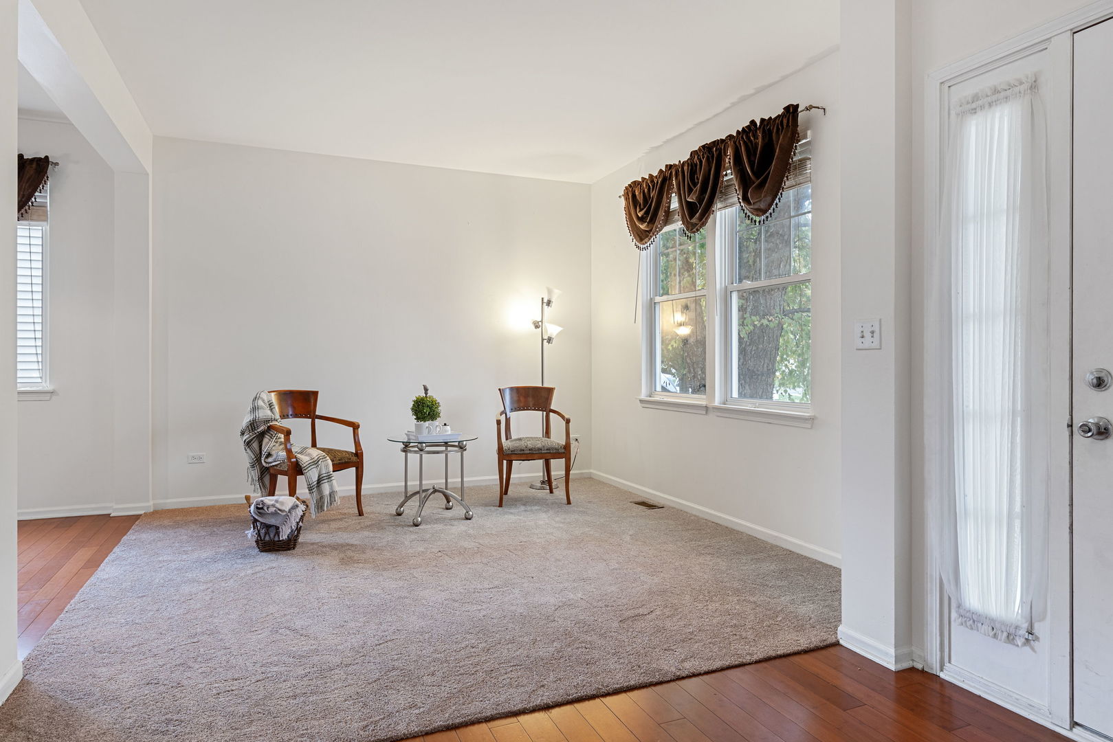 2417 Geneva Lane, Montgomery, IL 60538