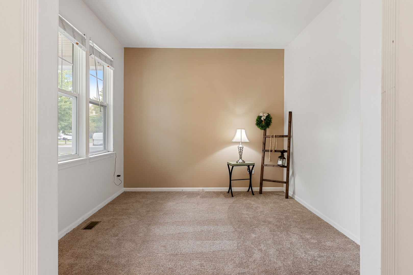 2417 Geneva Lane, Montgomery, IL 60538