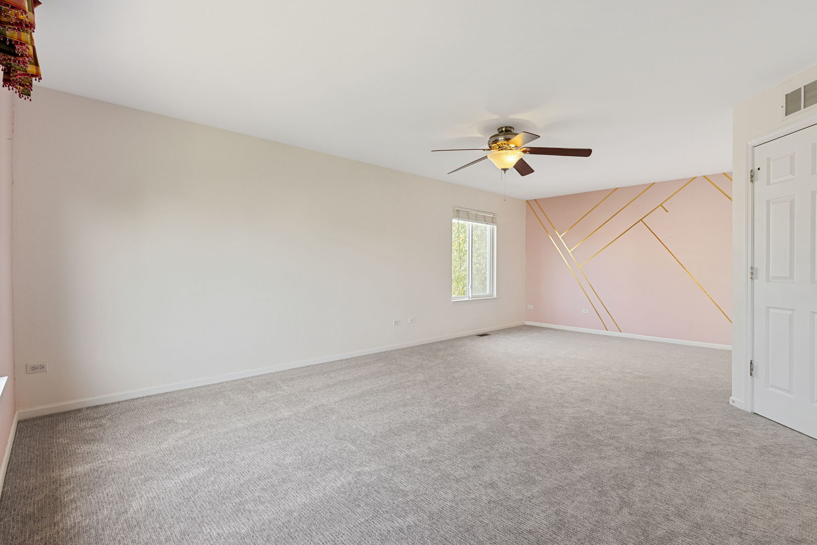 2417 Geneva Lane, Montgomery, IL 60538