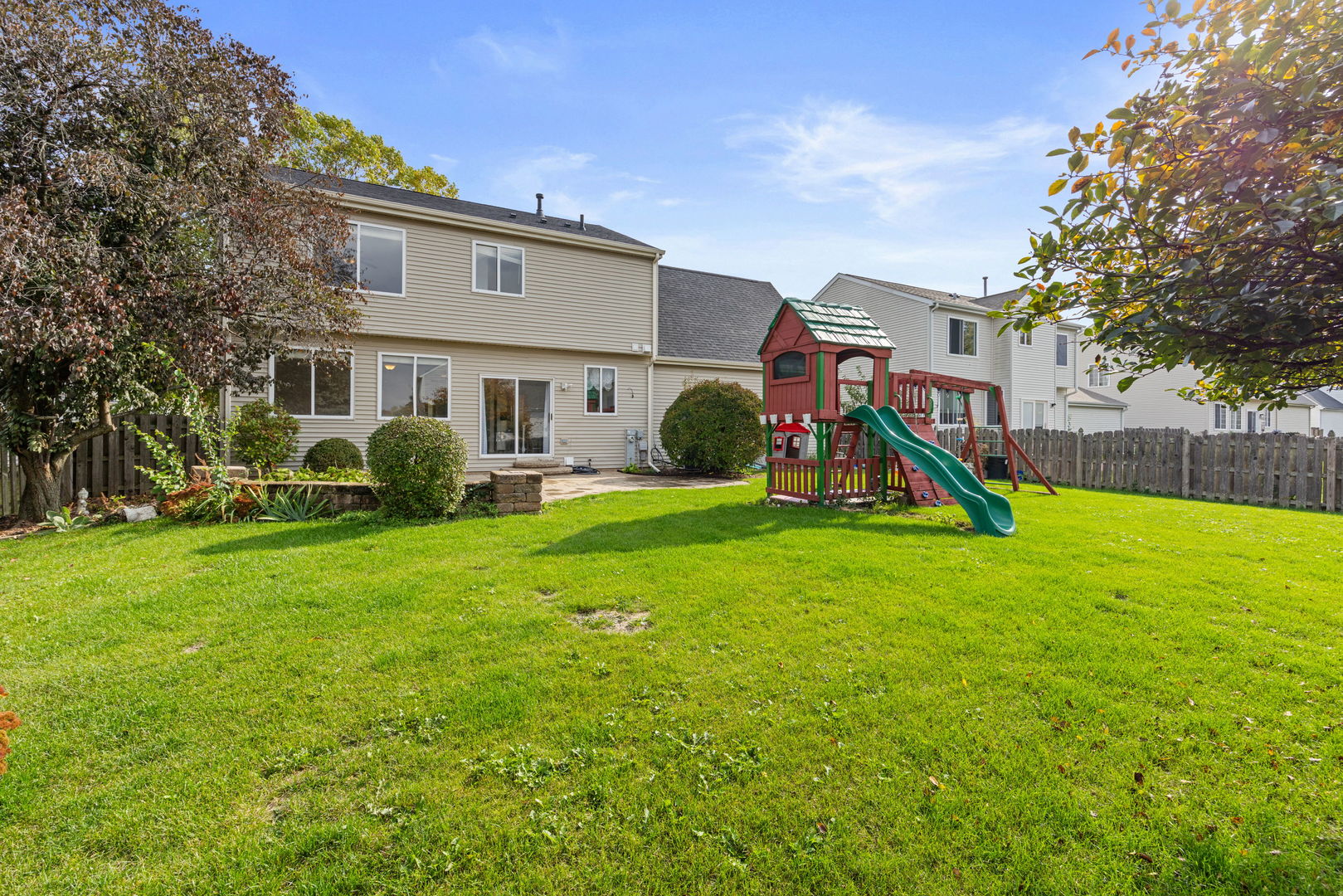 2417 Geneva Lane, Montgomery, IL 60538